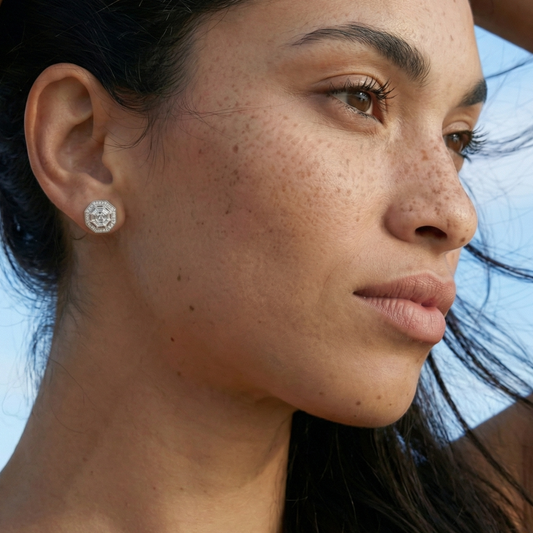 ĀSHTA Stud Earrings - Silver