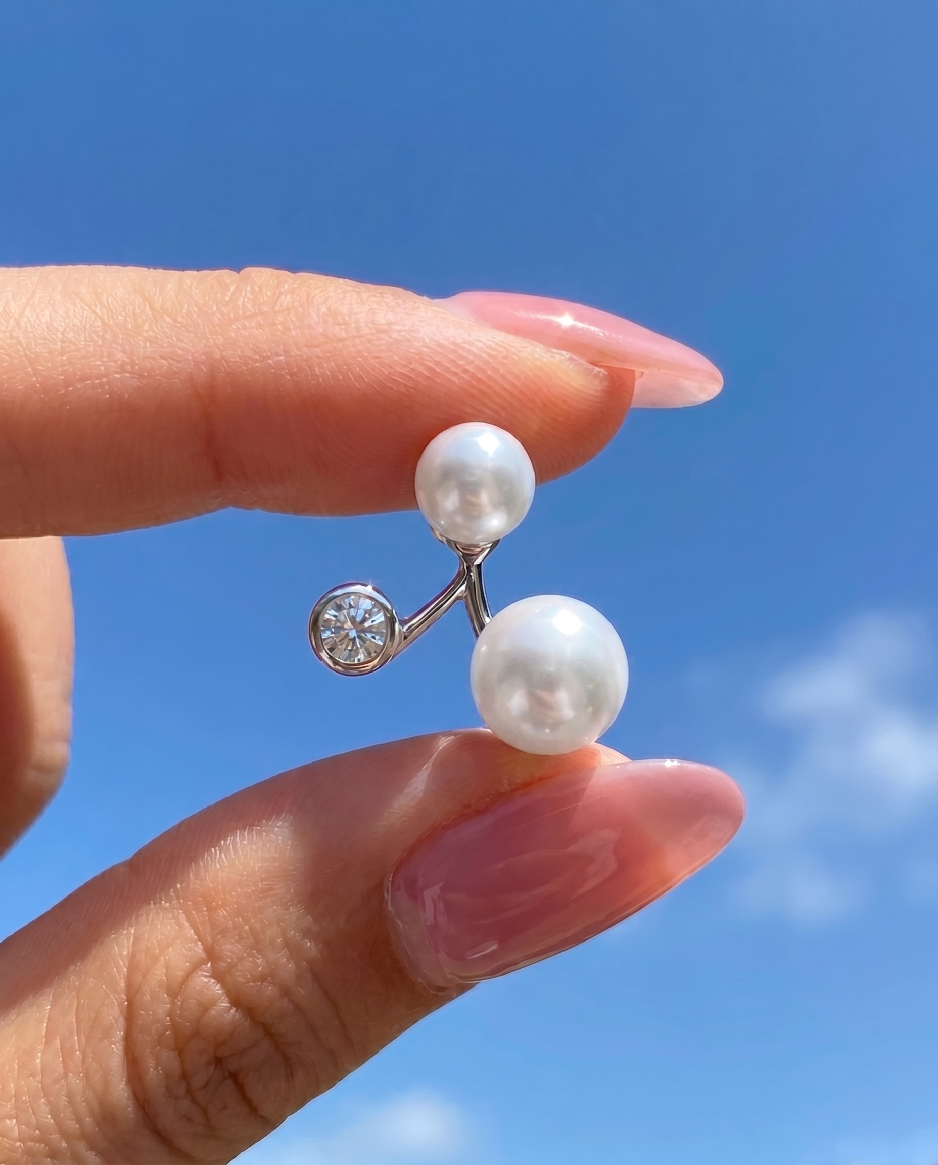 CHANDRA Stud Earrings -Moissanite - Silver 925 | 925 Sterling Silver | Lexan
