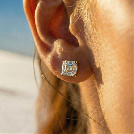 CHATUR Stud Earrings - Silver - Gold - Moissanite